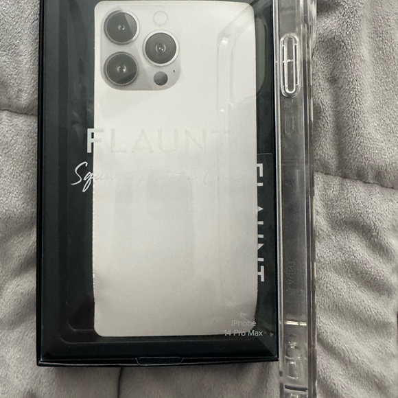 Flaunt Black and White IPhone 14 Pro Max Case - Picture 5 of 5